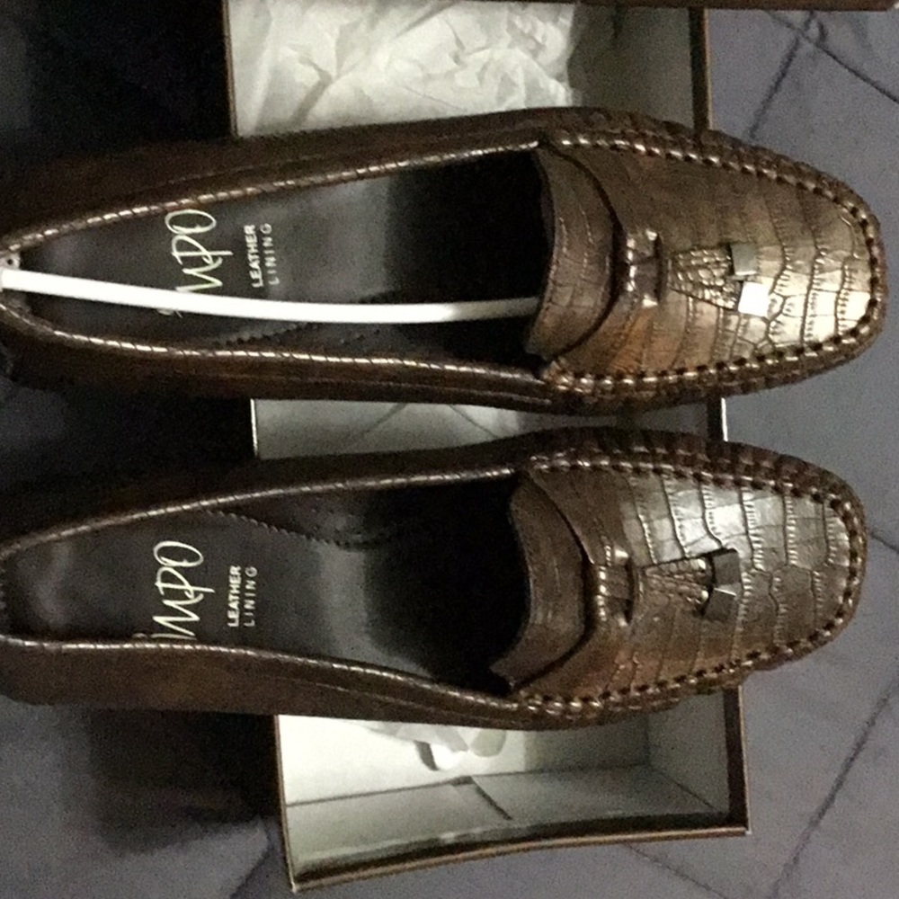 Slip on shoe